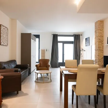 Luxury Center Apartment *